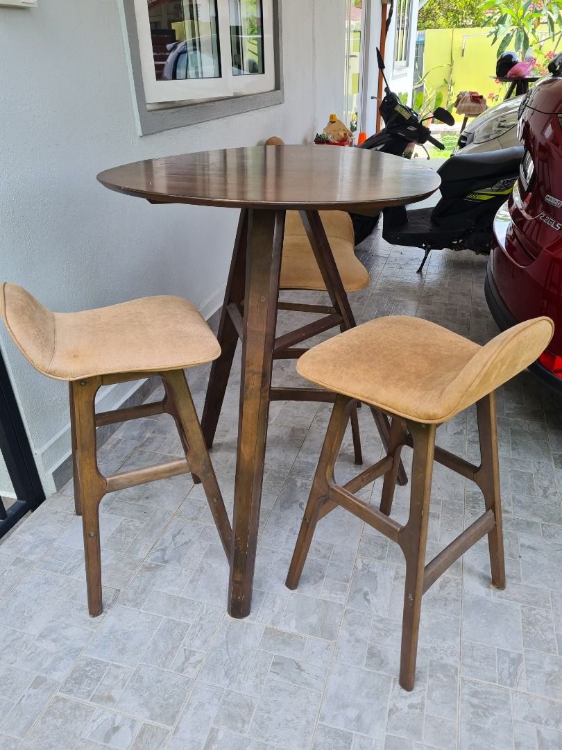 Bar tables and best sale chairs for sale