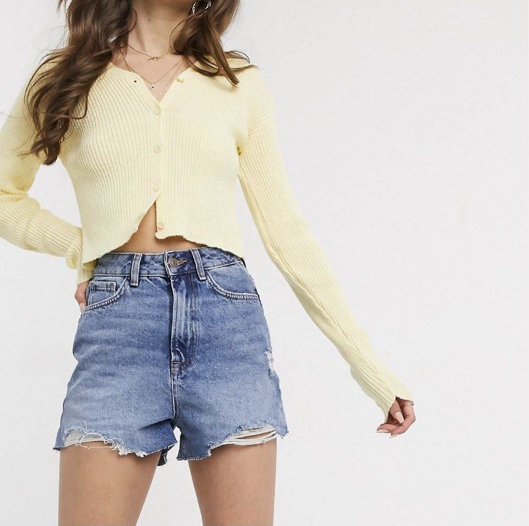 BN New Look high waisted blue denim shorts, Women's Fashion, Bottoms, Shorts  on Carousell