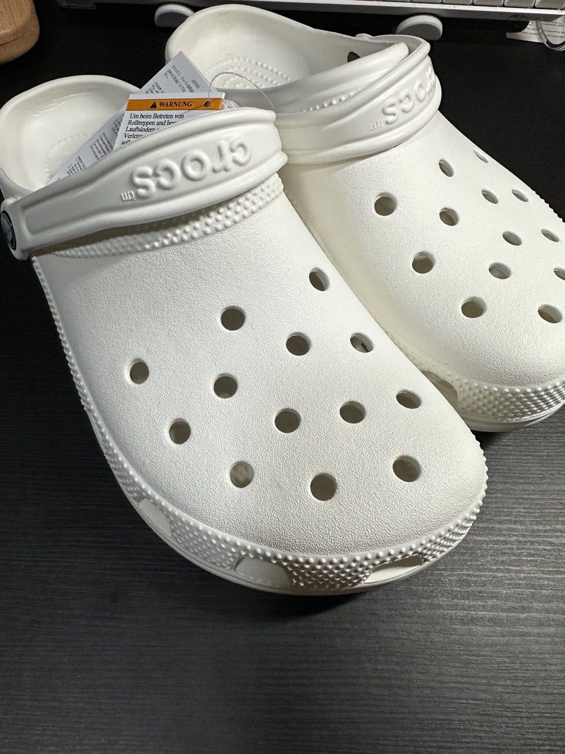LAST PAIR BRAND NEW CROCS TRIPLE WHITE FULL WHITE COLOUR