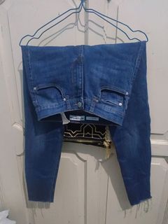 Celana jeans  pull and bear 24  / skinny mid waist /  hw