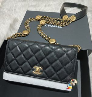 Chanel 19 Wallet on Chain 21B Gray Lambskin with multi-tone hardware