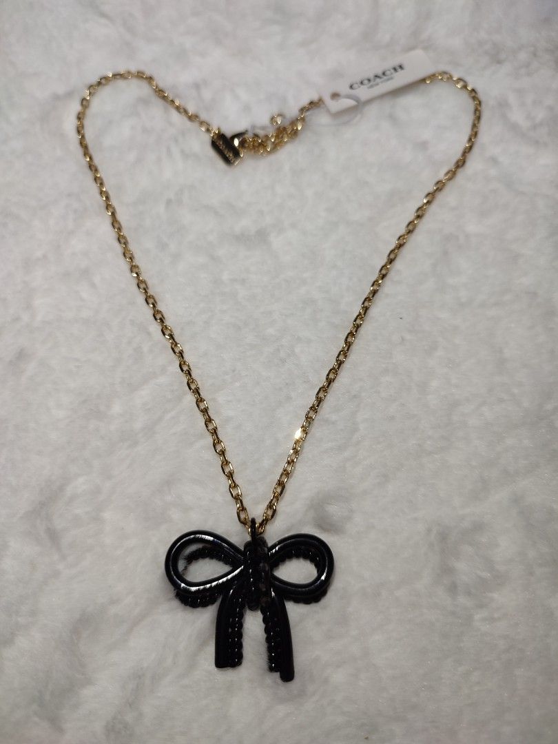 Coach bow clearance necklace