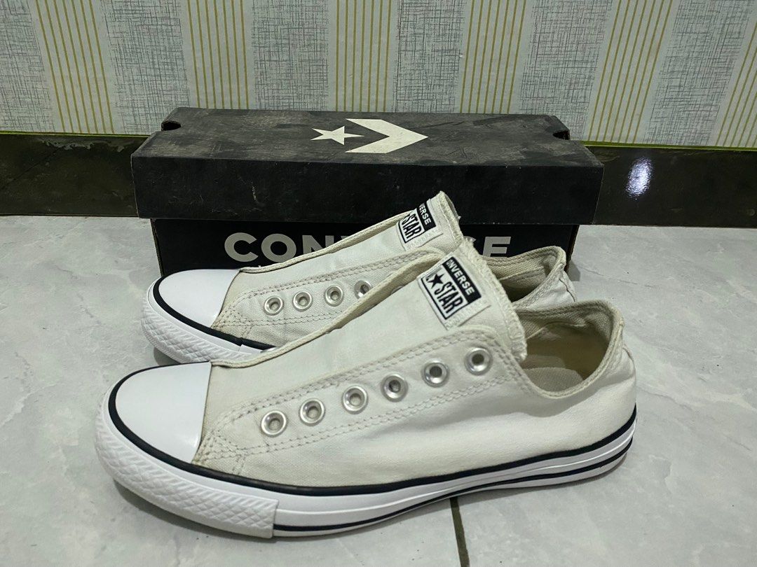 Converse Slip On 164301C Fesyen Wanita Sepatu di Carousell
