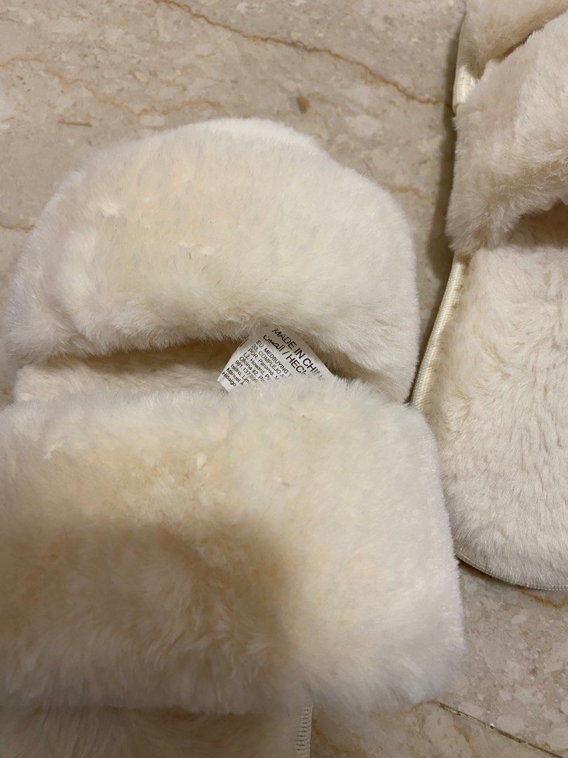 White sliders fluffy store