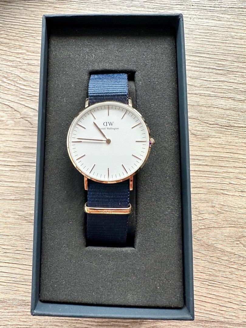 Daniel wellington watch from shop which country