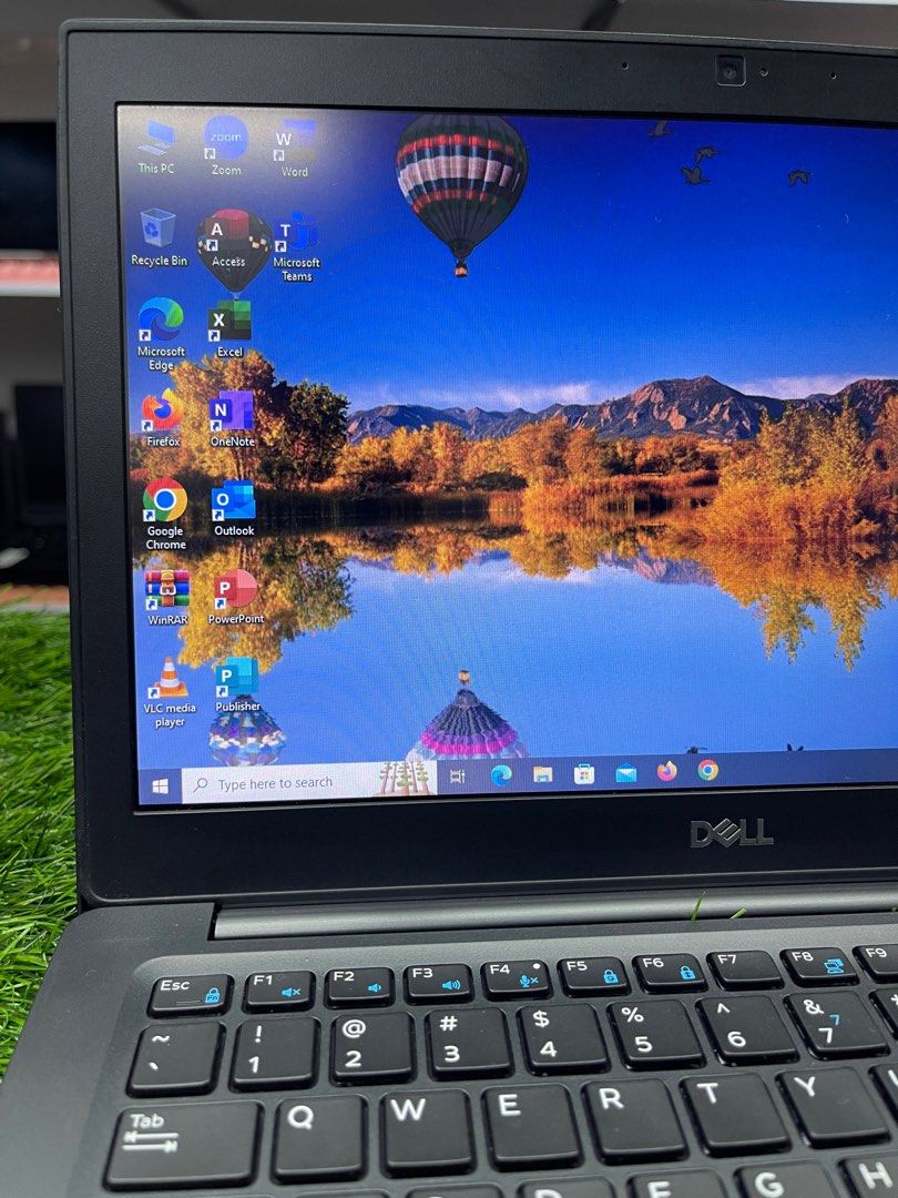 Dell latitude e7290 i7 Processor 8th Generation laptop, Computers