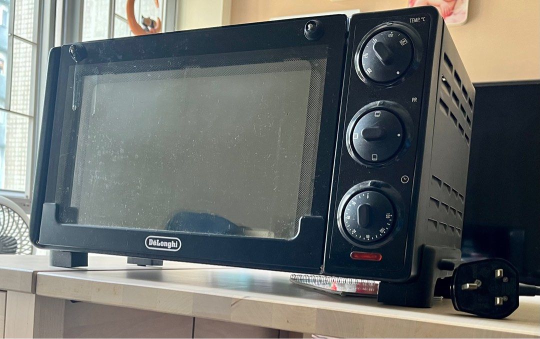 DeLonghi oven (broken handle) with menu of different languages, 家庭電器