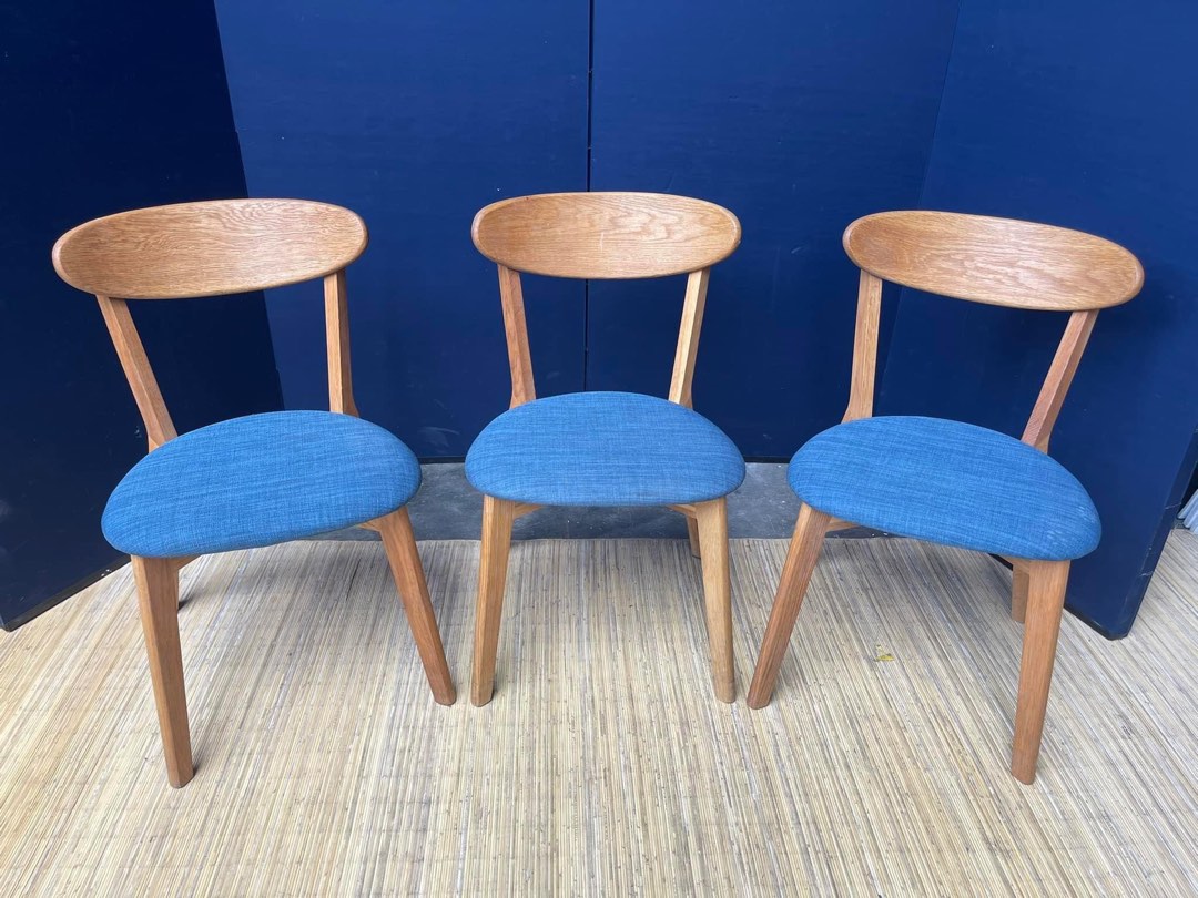 Dining chairs on Carousell
