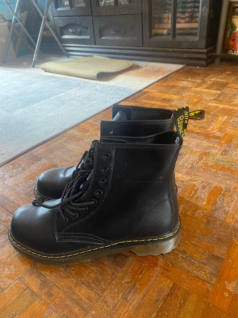 doc marten combat boots, Men's Fashion, Footwear, Boots on Carousell