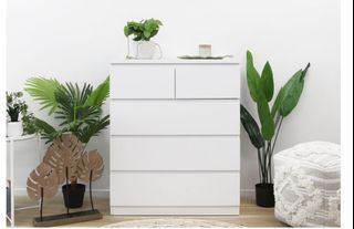 Drawers offwhite