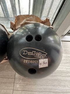 Dunlop Bowling Ball (11lbs)