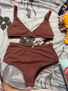 (Category: ) located in . Submitted by closetrefresh__ (Listing ID 1229075656, Image 1). Description: .
