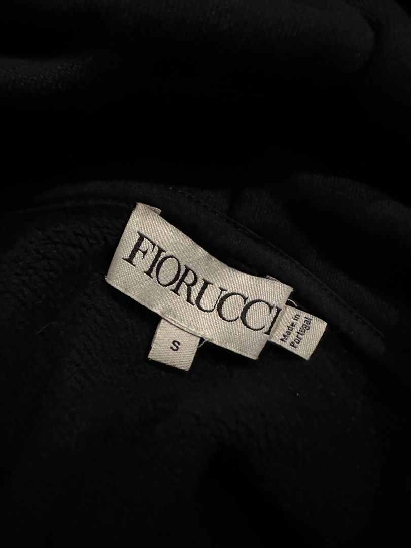 FIORUCCI cropped black hoodie (Category: Coats, Jackets and Outerwear) located in Makati City. Submitted by chelsmmm (Listing ID 1228992777, Image 3). Description: No haggling Original price 180€ AUTHENTIC FIORUCCI Cropped hoodie with the iconic angels! RFS - not my style anymore .
