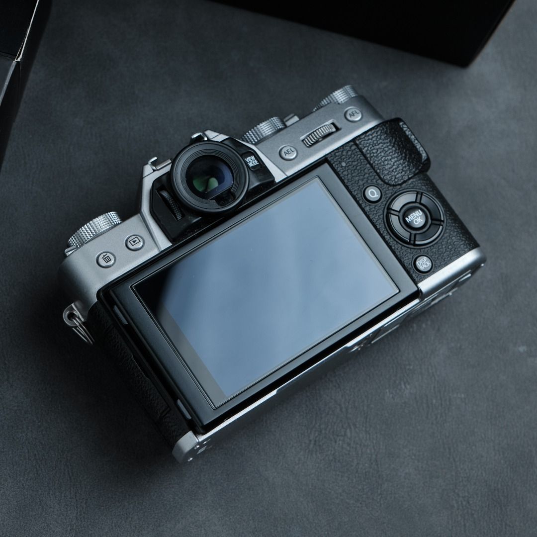 Fujifilm X-T20 body xt20 silver camera, Photography, Cameras on Carousell