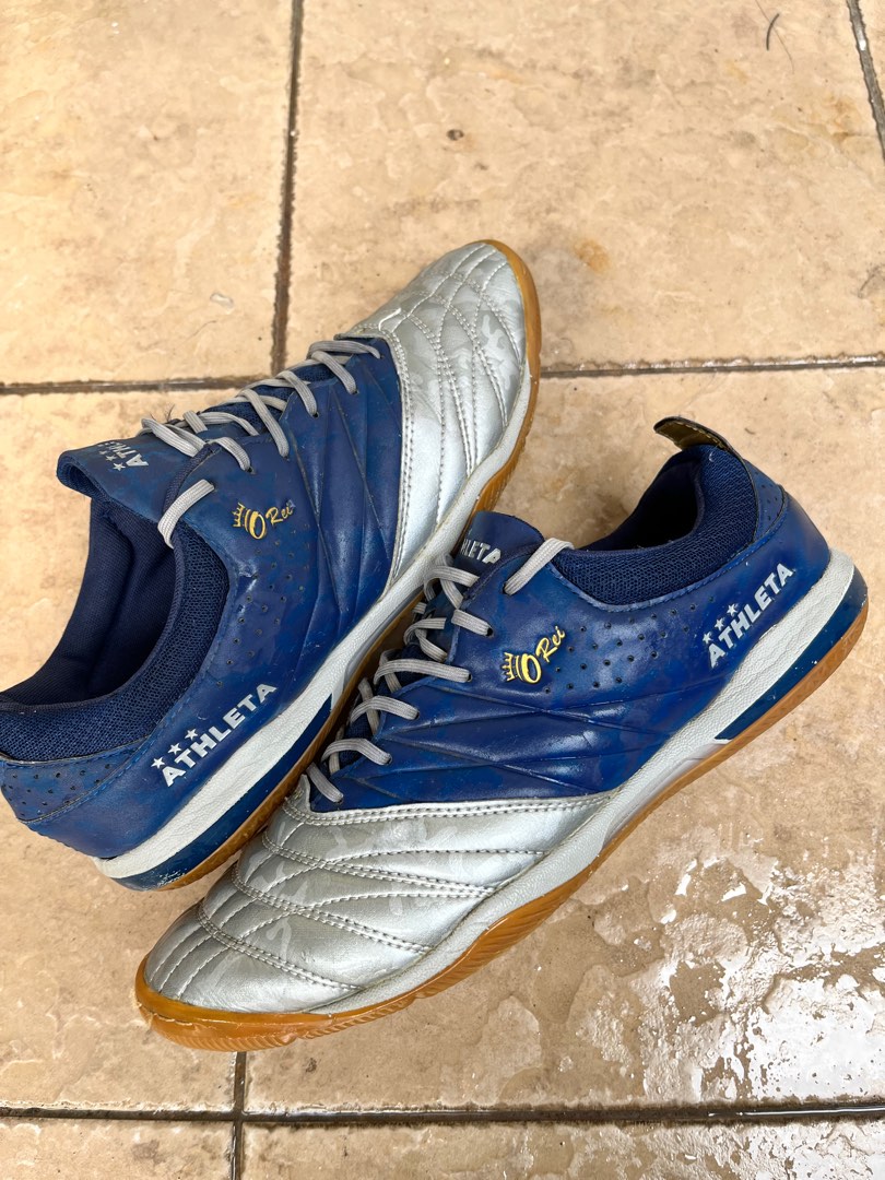 Athleta best sale futsal shoes