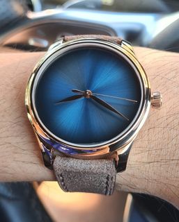 (Category: ) located in . Submitted by watchunkerr (Listing ID 1229034992, Image 1). Description: .
