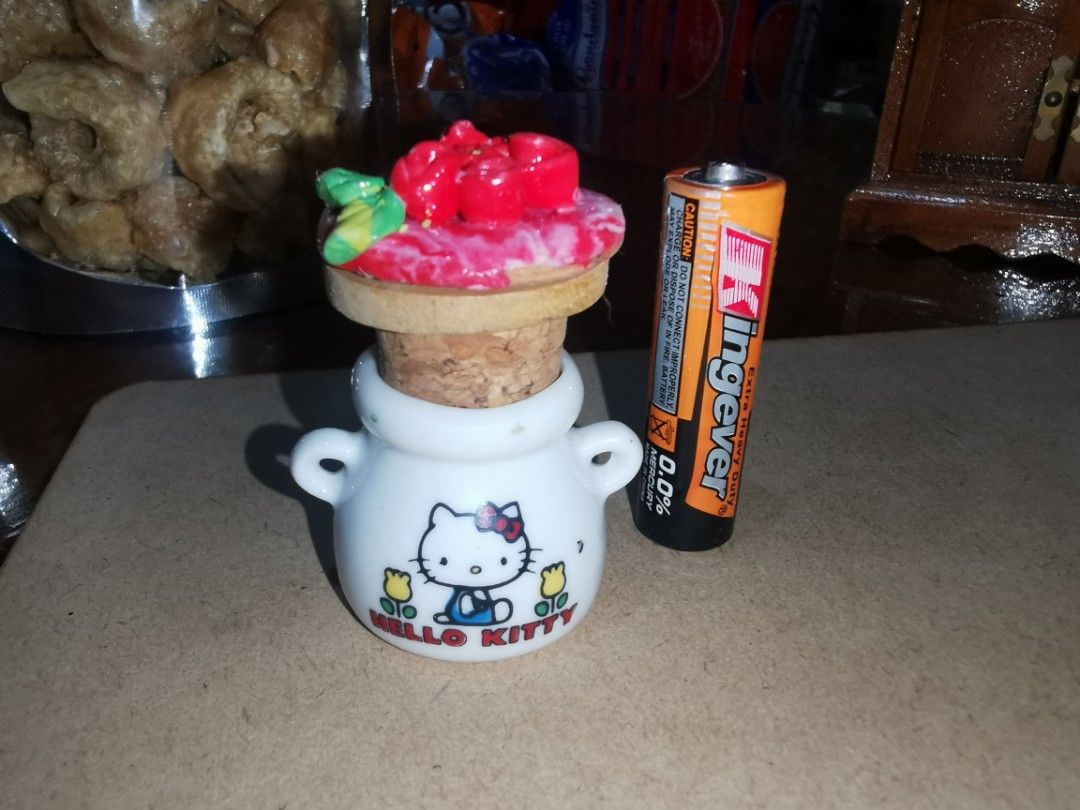 Hello kitty mini ceramic jug (Category: Coffee & Tea Tableware) located in Quezon City. Submitted by belikabim2014 (Listing ID 1229072498, Image 2). Description: Ceramic jug with decorative cork stopper Delivery via courier pick up buyer's booking Novaliches location.