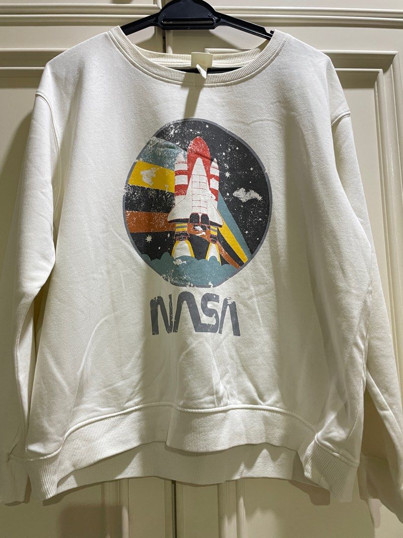 H&m sales sweatshirt nasa