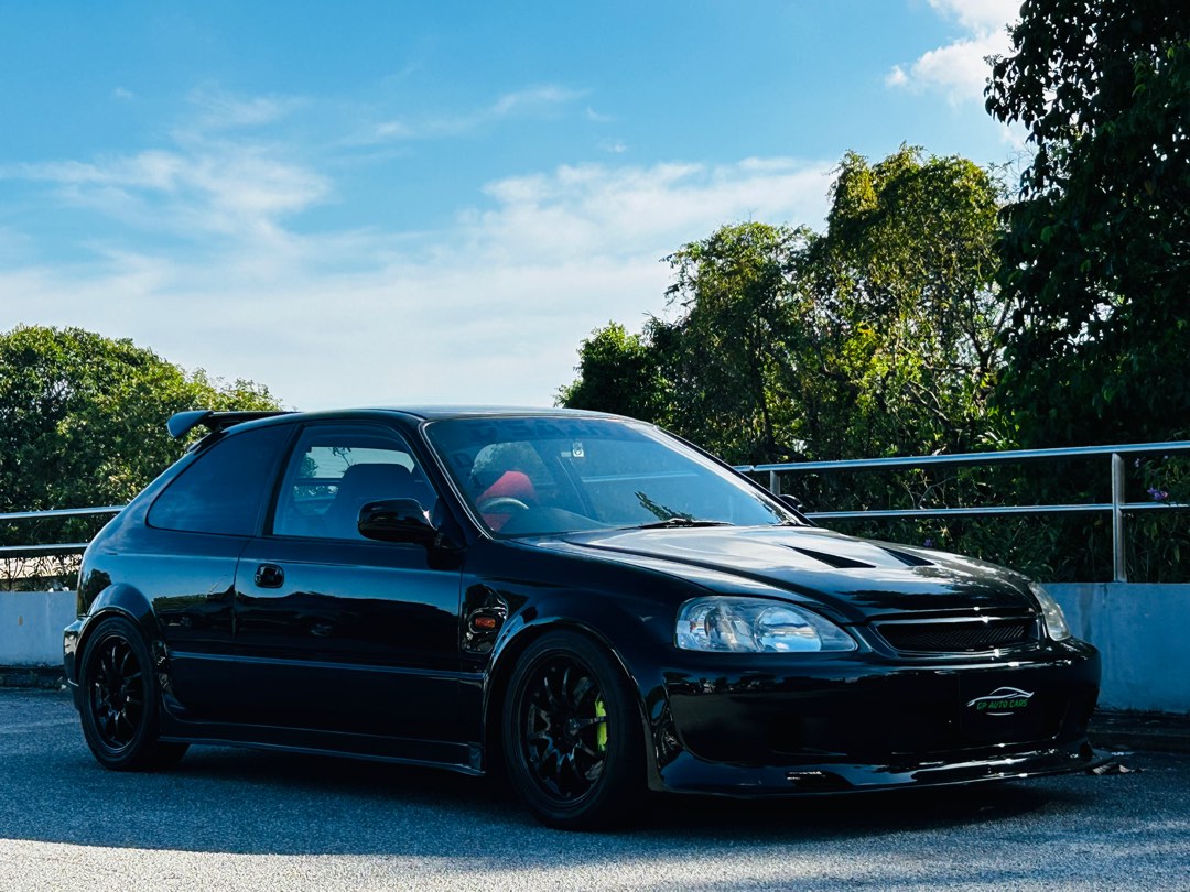 (Category: ) located in . Submitted by win.GPAutoCars (Listing ID 1228945376, Image 1). Description: .