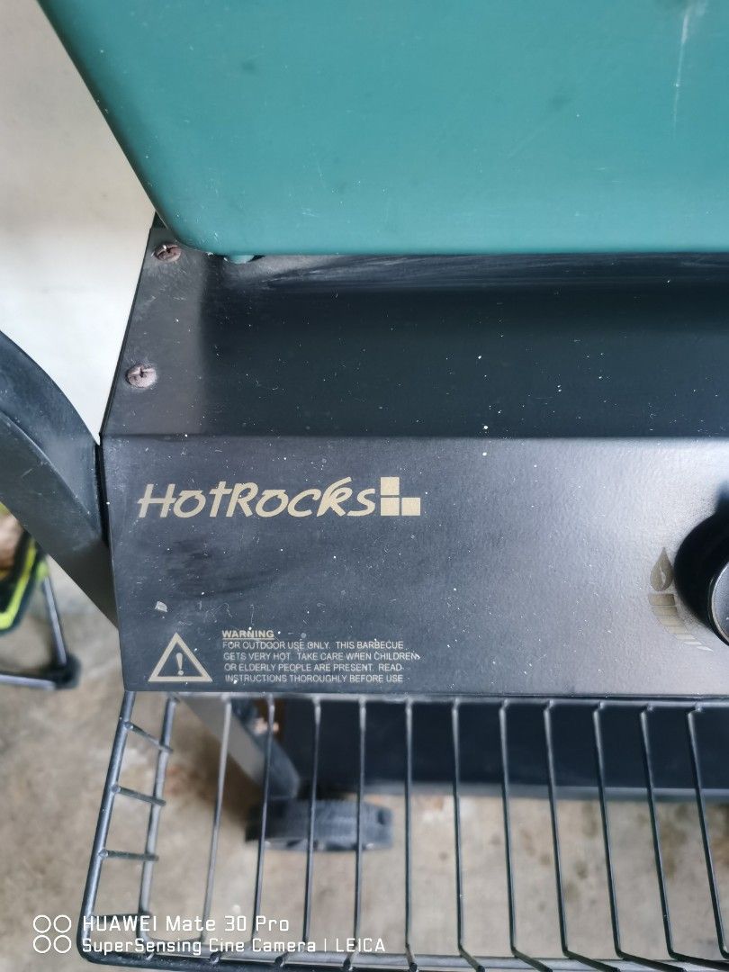 Hotrocks WG45 wagon lpg grill (Category: BBQ, Grills & Hotpots) located in Marikina City. Submitted by hui_yaowen (Listing ID 1228946158, Image 1). Description: Hotrocks WG45 wagon lpg grill.