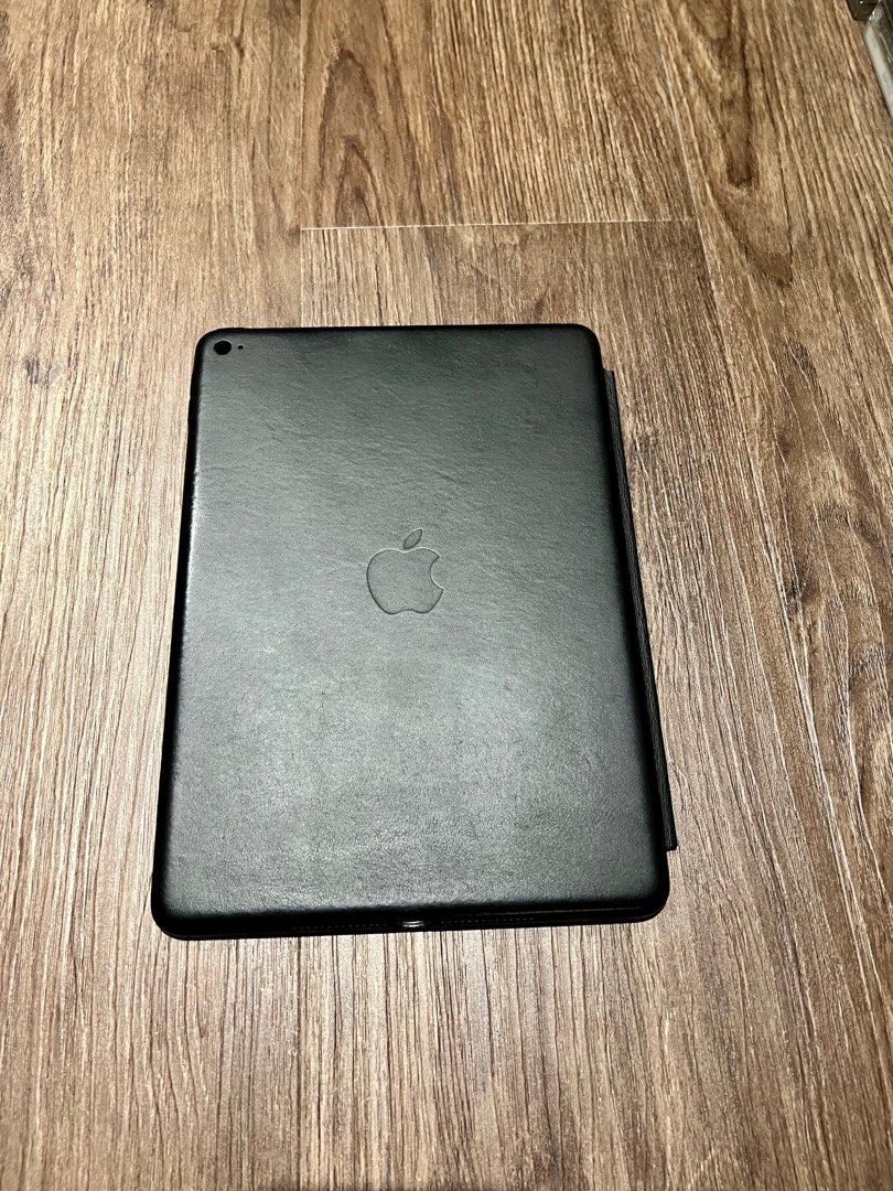 Ipad Air 2 Leather Case (Category: Cases & Sleeves) located in Taguig. Submitted by ManMen (Listing ID 1229054600, Image 3). Description: Fresh original Apple Leather case For Ipad air 2 Gcash.