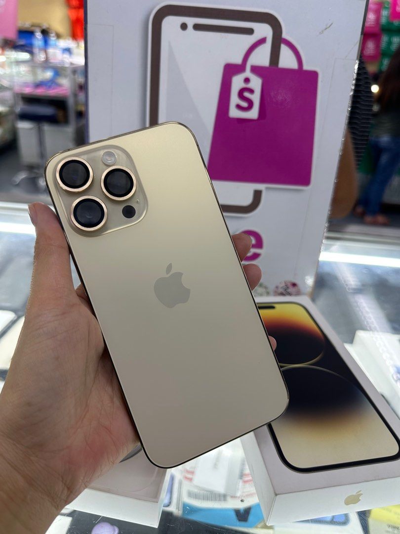 iphone 14 pro max 256gb dual sim good as new (Category: iPhone 14 Series) located in Cainta. Submitted by vine_gadget_shop (Listing ID 1228967212, Image 2). Description: iphone 14 pro max 256gb dual sim good as new complete package warranty until december 2023 pick up store greenhills shopping center we accept trade in we accept credit card installment we do cod and door to door we shop nationwide for fast transaction call 09277368323 .