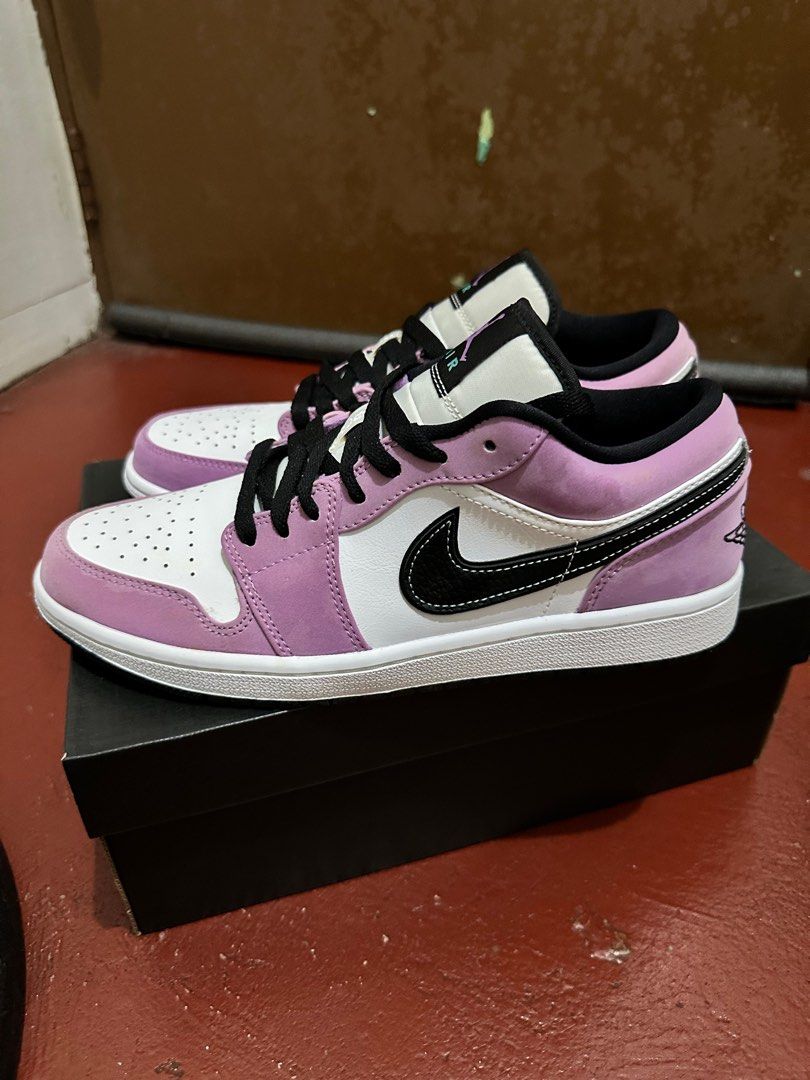 jordan 1 low violet shock