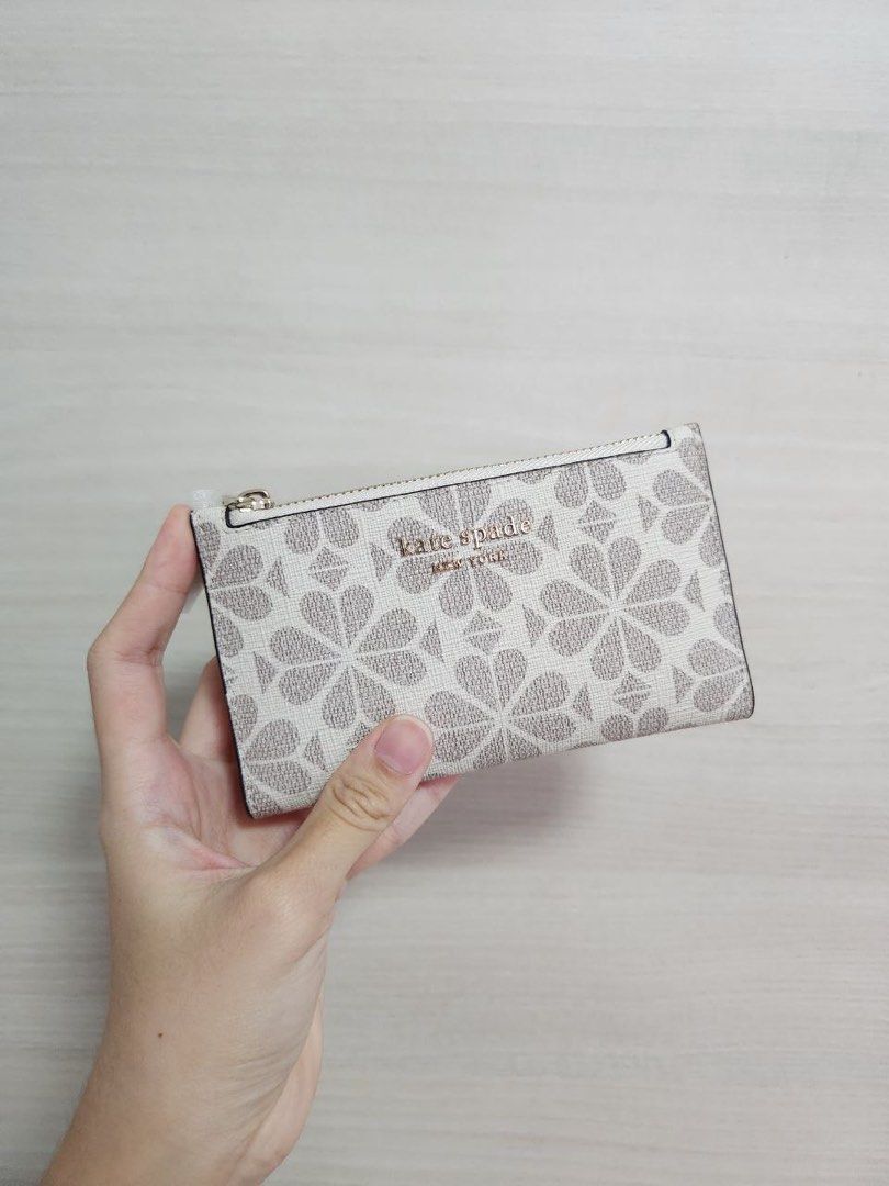 Kate spade hotsell flower wallet