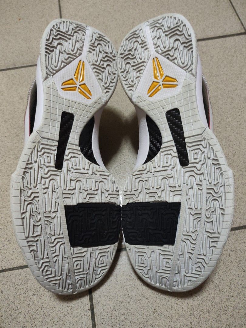 alternate bruce lee kobe