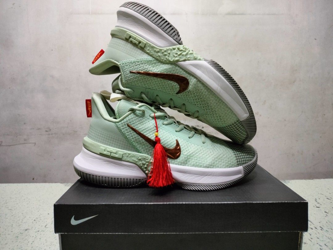 Lebron 1 ambassador hotsell