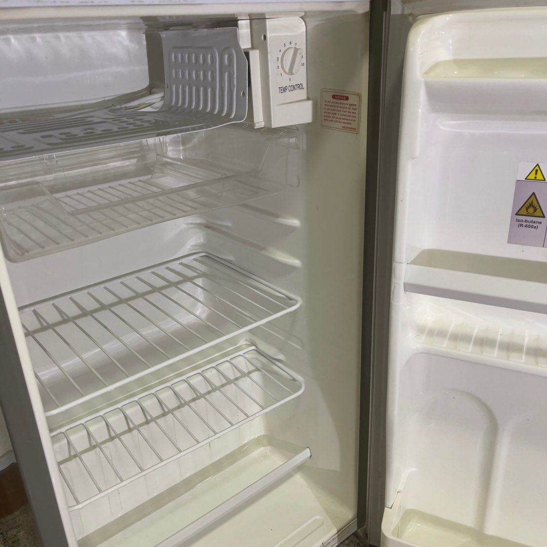 LG GR141SLW BAR FRIDGE MINI FRIDGE, TV & Home Appliances, Kitchen