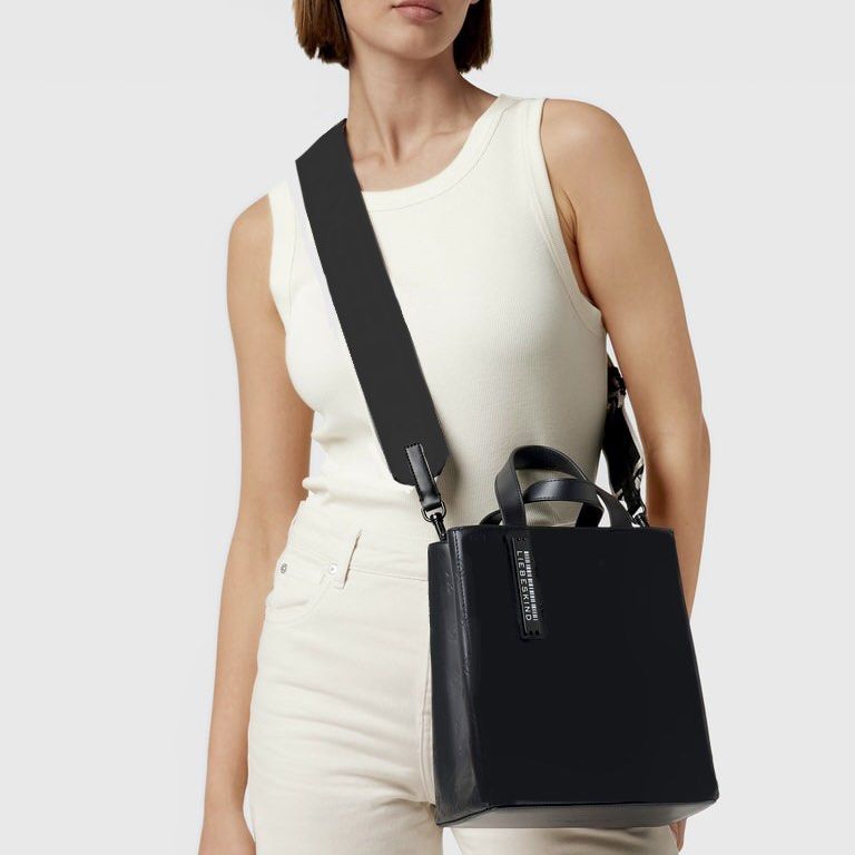 Liebeskind paperbag store