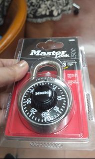 Master combination padlock #1500D black dial