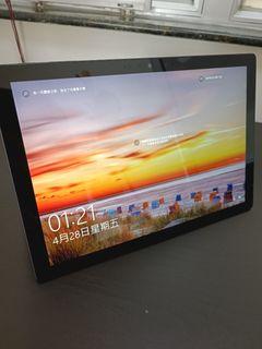 Microsoft Surface Pro 7 12-inch
2736x1824 2K touchscreen
Intel Core i7-1065G7 CPU 1.30GHz
16GB RAM
256GB