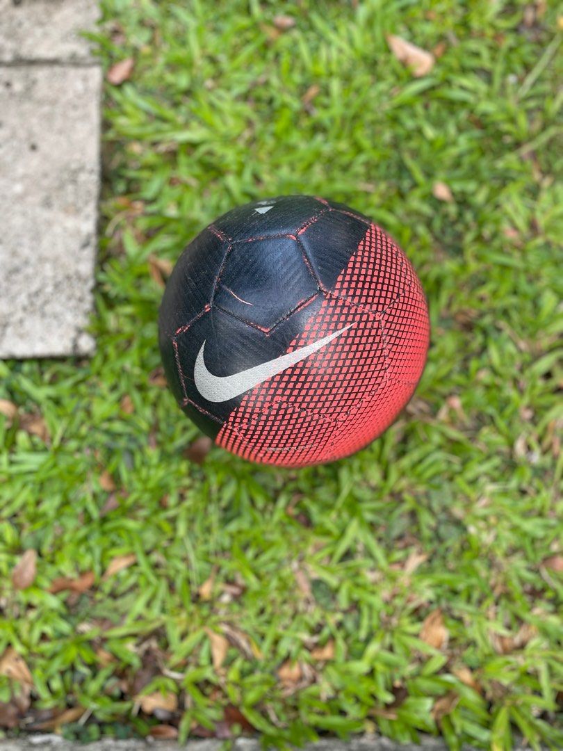 Cr7 prestige soccer ball online