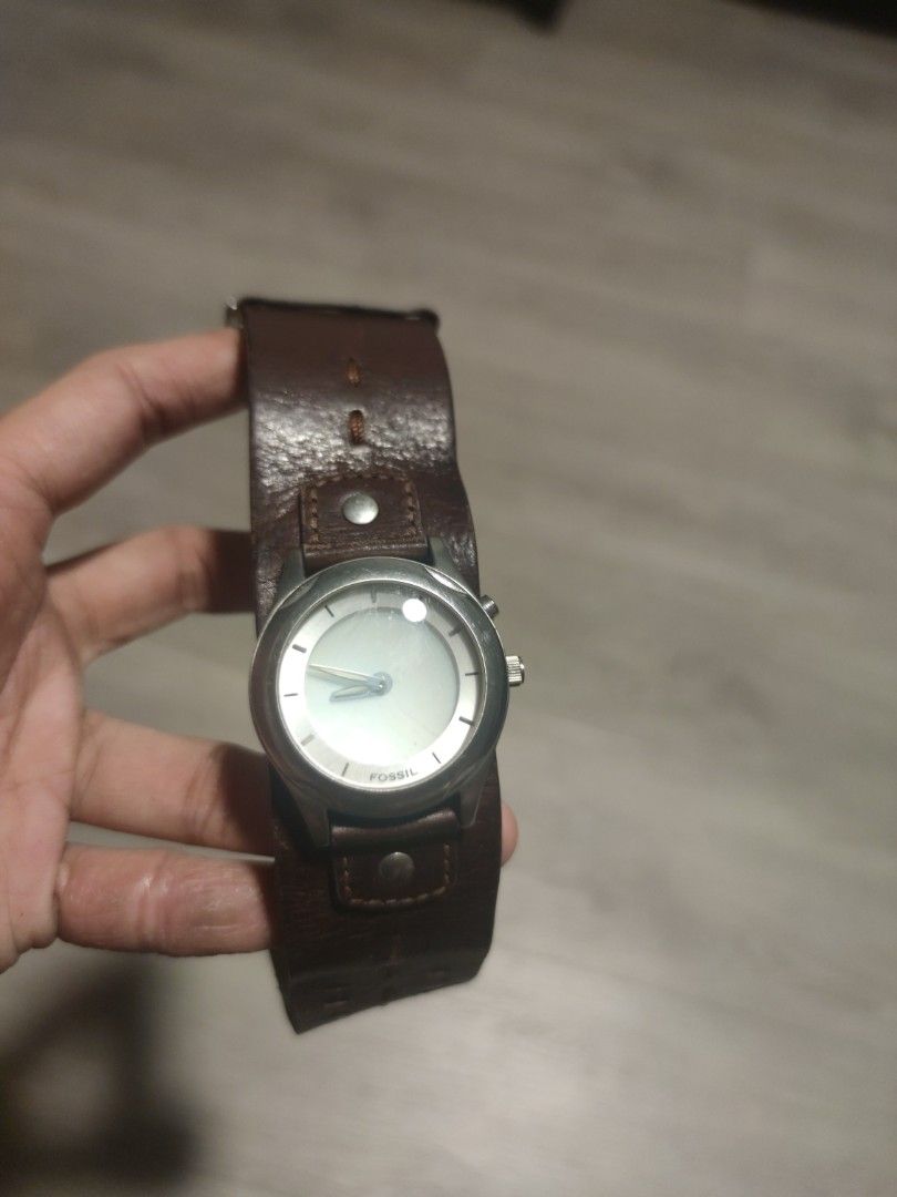 Old fossil watches deals