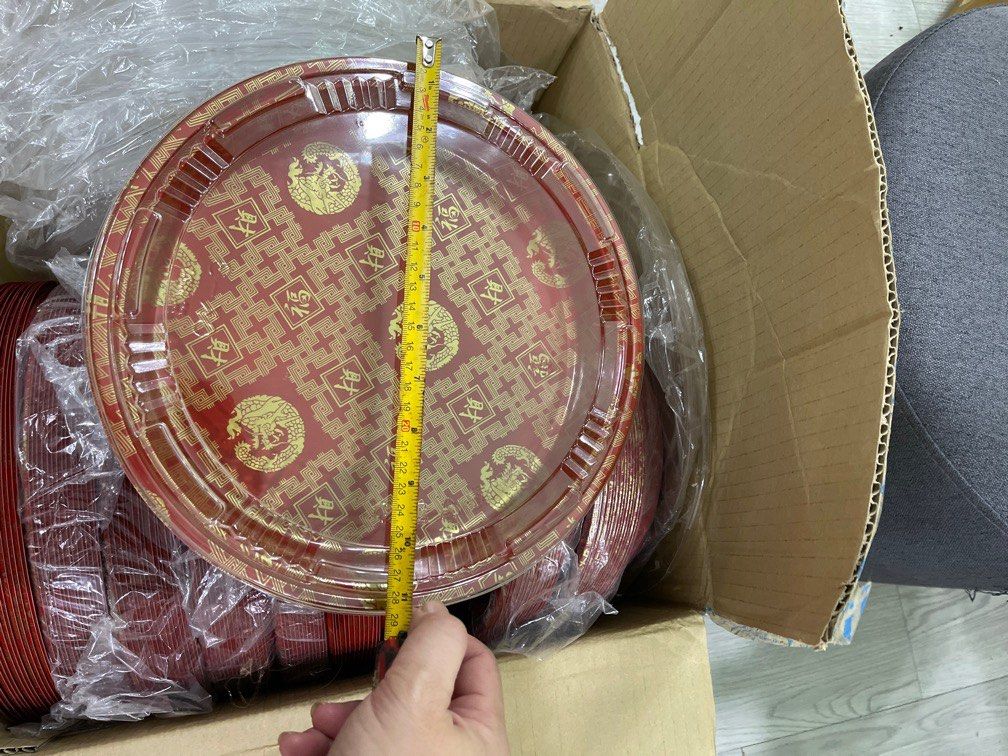 Packaging, container (Category: Food Organisation & Storage) located in Kuala Lumpur. Submitted by YoonWong (Listing ID 1229028275, Image 3). Description: There are above 110 +- round Japanese style container. All new never use. .