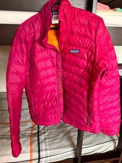 Patagonia women S size light down pink purple down jacket - light