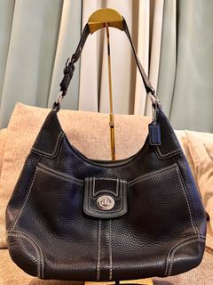 Preloved Vintage COACH Hobo