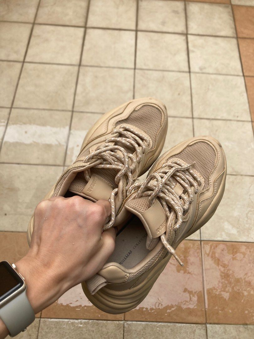 Pull and hotsell bear 93 shoes