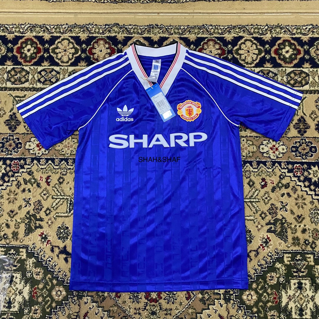Manchester united retro blue jersey sales