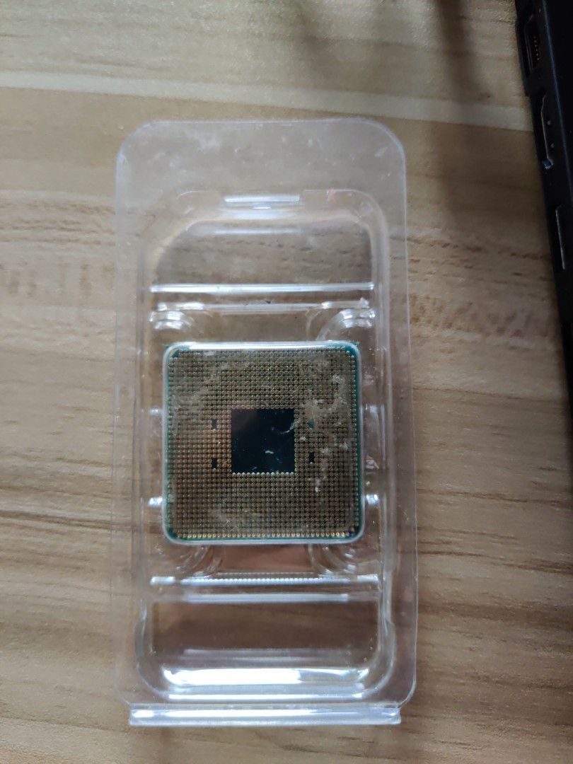 Ryzen 3 3200g (Category: Computer Parts) located in San Juan City. Submitted by jpmateo (Listing ID 1228989343, Image 1). Description: Manufacturer: AMD Version: Ryzen 3 3200g RFS: Upgraded my CPU.