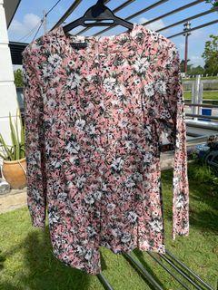 (Category: ) located in . Submitted by sangulcloset (Listing ID 1228980715, Image 1). Description: .