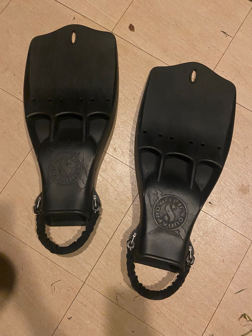 Scubapro jet fins XL with Spring Heel Straps, Sports Equipment, Other