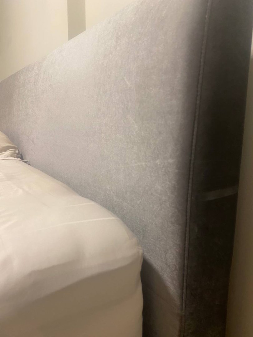 Free sealy bed frame giveaway , Furniture & Home Living, Furniture, Bed