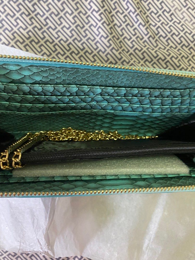 Snake Leather Clutch with chain sling, Women's Fashion, Bags & Wallets,  Clutches on Carousell