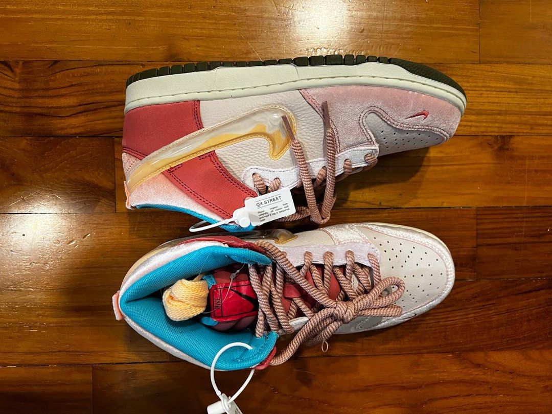 social status x nike dunk mid strawberry milk mens