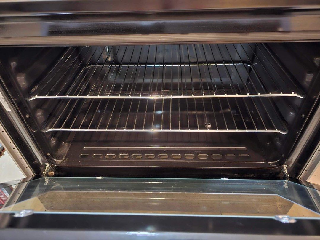 Tecnogas Gas Oven with burner, Furniture & Home Living, Kitchenware