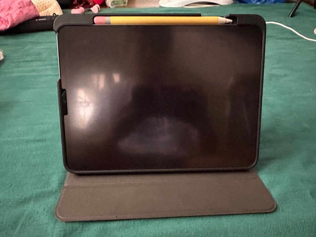 Tomtoc Trifold Vertical Case for iPad Pro 11 inch, Mobile Phones