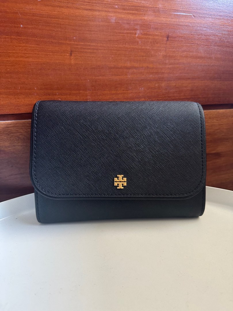 Tory Burch Emerson Chain Wallet, Luxury, Bags & Wallets on Carousell